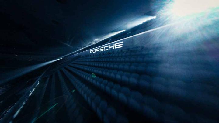 PORSCHE 保时捷 — 7
