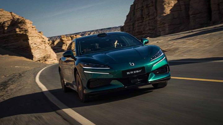 DENZA 腾势 Z9GT · 公路广告 — 9
